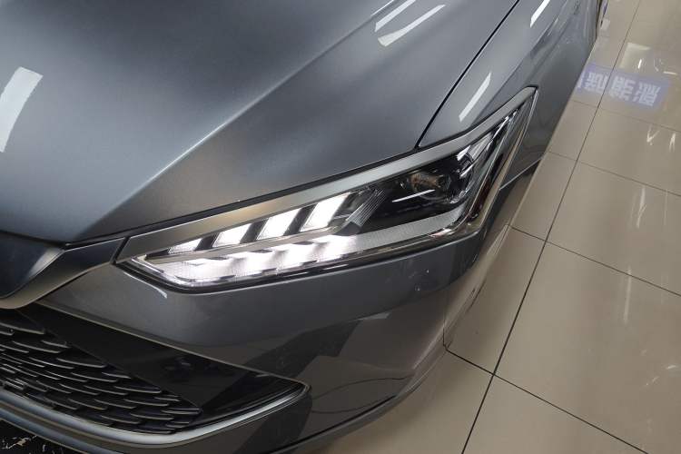 Used BYD Qin PLUS 2021 DM-i 55KM Flagship Model
