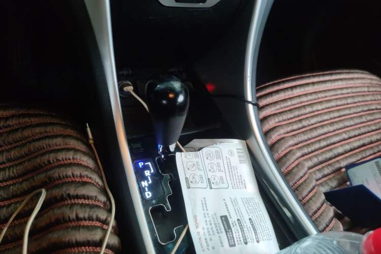 Used Hyundai Sonata 2014 2.4L Automatic Luxury Version China IV Standard