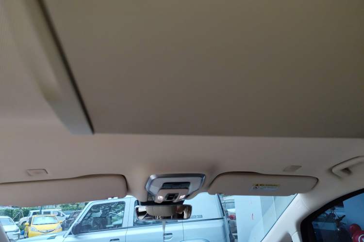 Used Bestune M9 2023 2.0T Ultimate Edition
