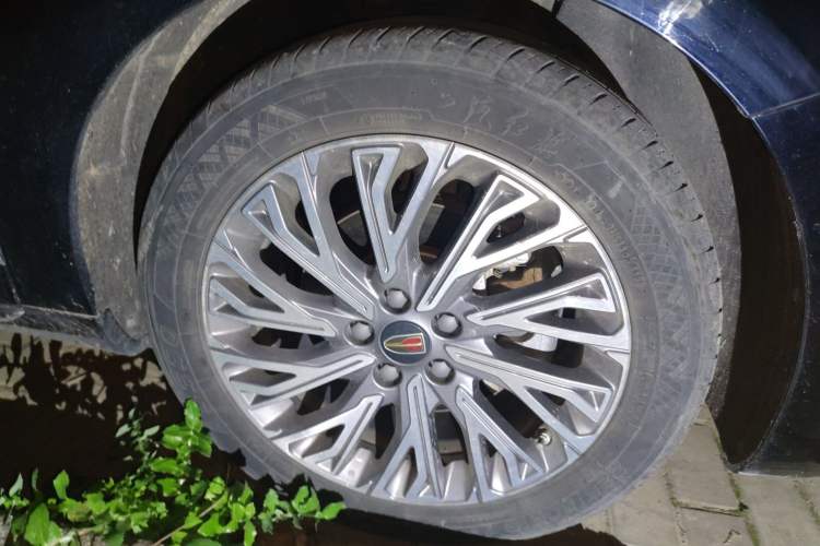 Used Hongqi H5 2023 2.0T Automatic Smart Connect Flagship Edition