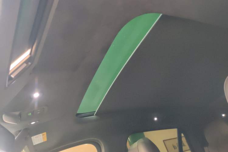 Used Nio ES8 2024 75 kWh Headliner