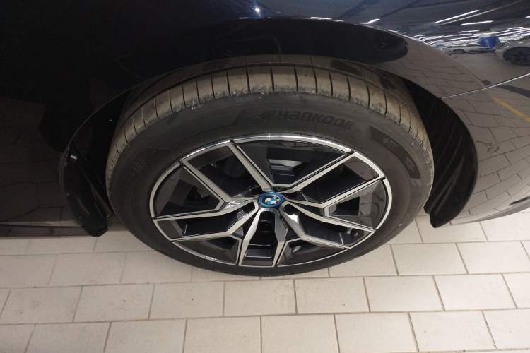 Used BMW i5 2025 eDrive 35L M Sport Package
