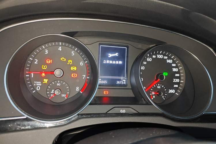 Used Volkswagen Magotan 2017 330TSI DSG Luxury Model Instrument Cluster