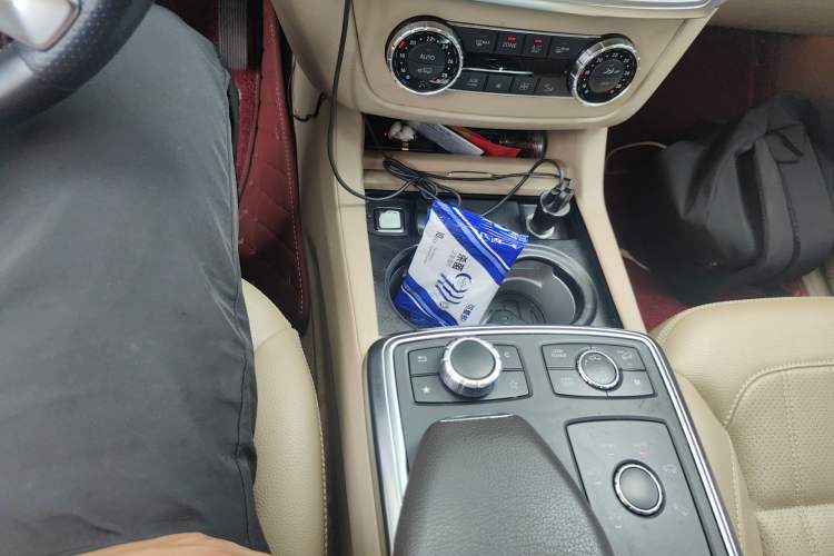 Used Mercedes-Benz GL-Class 2014 GL 400 4MATIC Dynamic Model Gear Lever