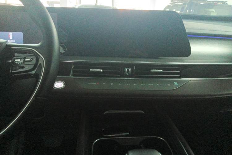 Used Chery Tiggo 8 PRO 2024 Champion Edition 290T Two-Wheel Drive Peak Version 7 Seats
