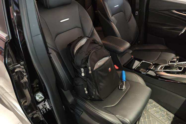 Used SAIC MAXUS EUNIQ 5 2020 1.3T PLUG-IN Elite Edition
