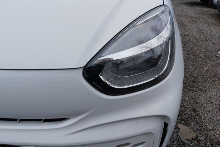 Used Roewe Clever 2021 302 km New Four-Seater Super-Efficient Version