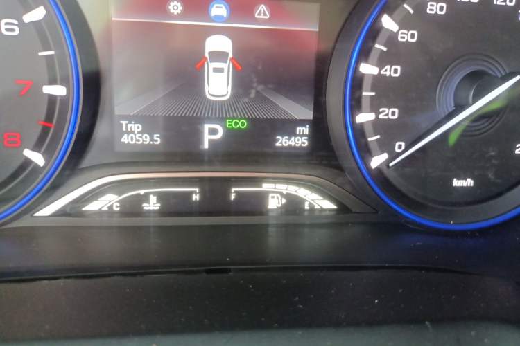 Used GAC Trumpchi GS3 2017 200T Automatic Luxury Edition Odometer Close Up