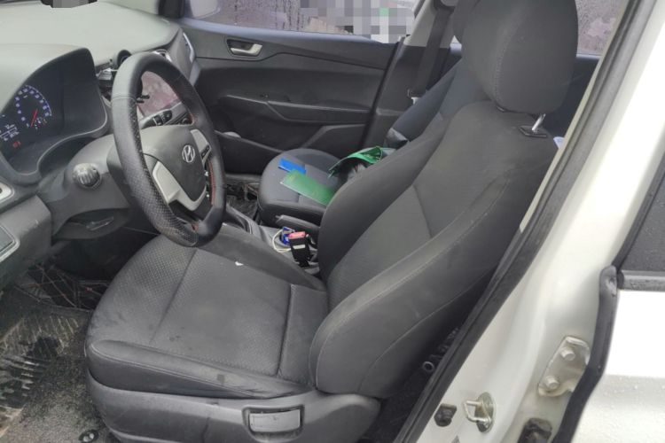 Used Hyundai Verna (new generation) 2016 1.4L Automatic Cool Edition GLS Left Front Seat