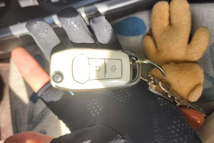 Used Ford Escort 2015 1.5L Automatic Fashion Model Vehicle Key