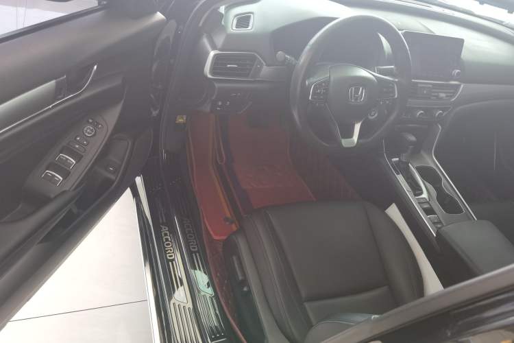 Used Honda Accord 2018 260TURBO Luxury Edition China VI Driver Seat