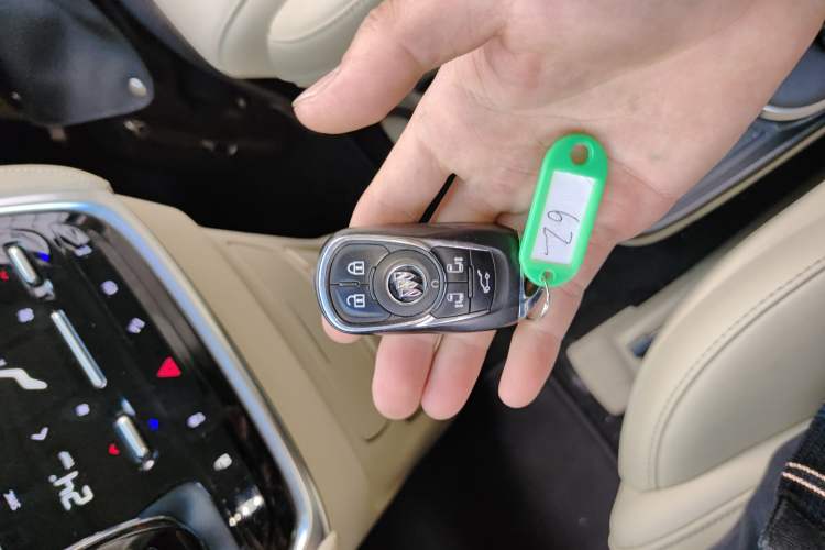 Used Buick GL8 2022 ES Land Cruiser 653T Luxury Model
