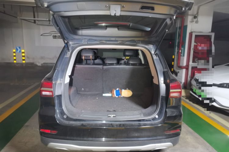 Used Roewe RX5 2018 20T Two-Wheel Drive Manual Internet Smart Edition
