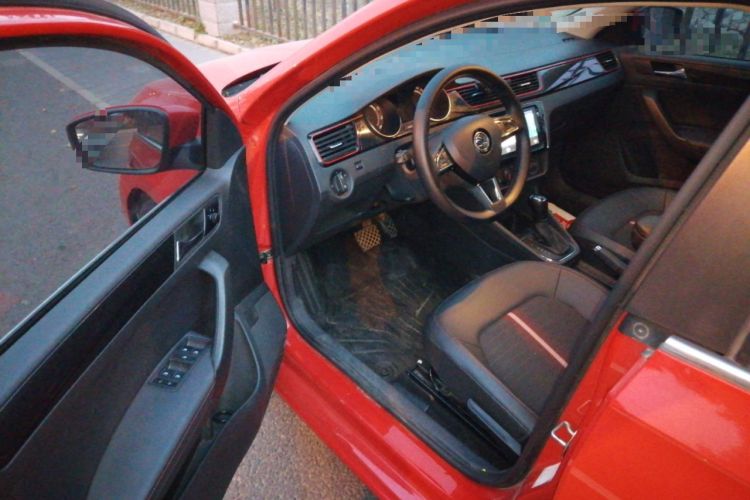 Used Skoda Rapid Spaceback 2020 1.5L Automatic Comfort Edition Driver Seat