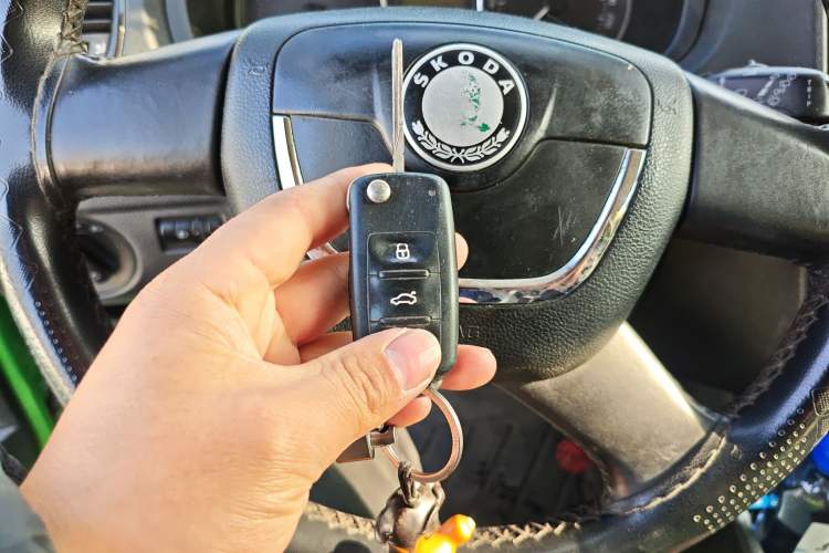 Used Skoda Fabia 2012 1.6L Automatic Sport Edition Vehicle Key