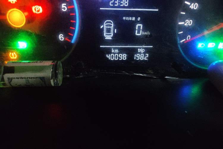 Used Foton Toano 2023 Joy Elephant Multi-Function 2.0T Manual Long-Wheelbase Mid-Roof Model with Single Rear Tire Available in 5/6/7/9-Seater Configurations
