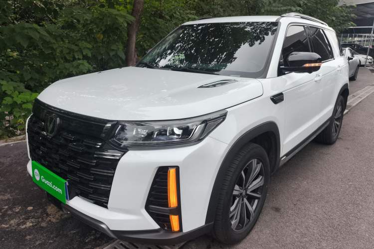 Used Changan CS95 2023 2.0T Two-Wheel Drive Luxury PLUS