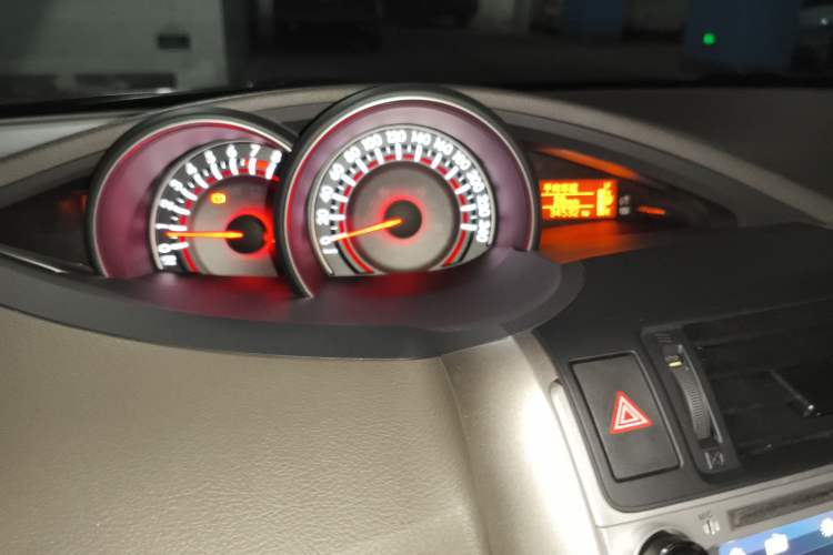 Used Toyota Verso 2014 Starlight 180E CVT Elite Multi-Function Edition
