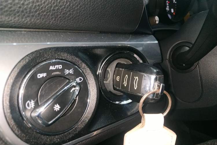 Used Porsche 718 2020 Cayman 2.0T Vehicle Key