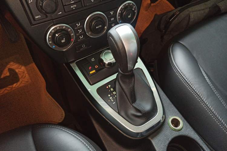 Used Land Rover Freelander 2 2011 3.2L i6 HSE Gasoline Edition