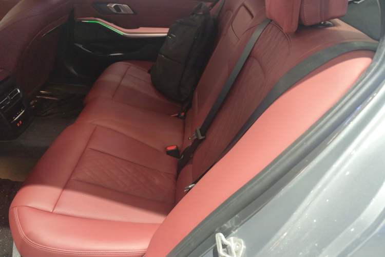 Used BMW i3 2024 eDrive 35 L
