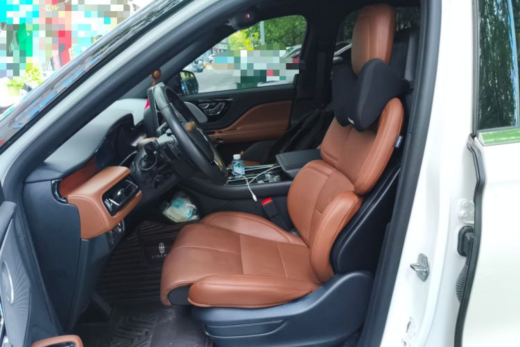 Used Lincoln Aviator 2020 3.0T V6 All-Wheel Drive Executive Version
