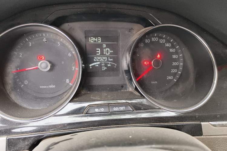 Used Volkswagen Bora 2014 1.6L Manual Comfort Model Odometer Close Up