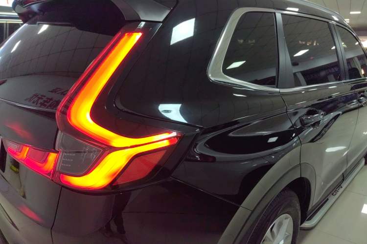 Used Honda CR-V 2023 240TURBO Two-Wheel-Drive Luxury Version 5 Seats
