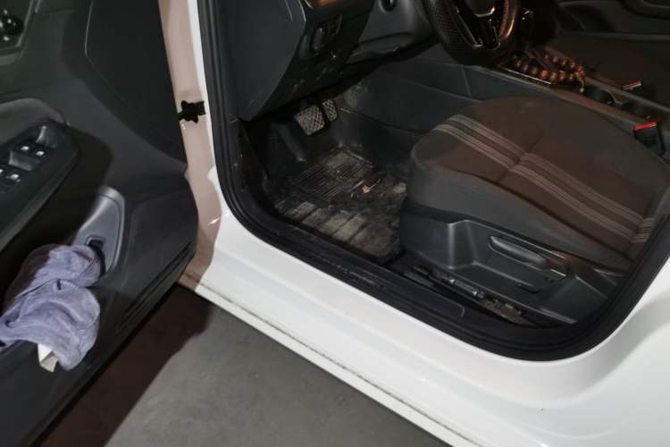 Used Volkswagen Lamando 2017 230TSI DSG Fashion Edition Driver Seat