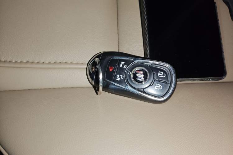 Used Buick GL8 2021 ES Land Cruiser 653T Luxury Edition
