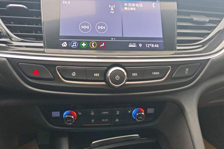 Used Buick Regal 2023 552T Smart Enjoyment Version Audio And AC Panel