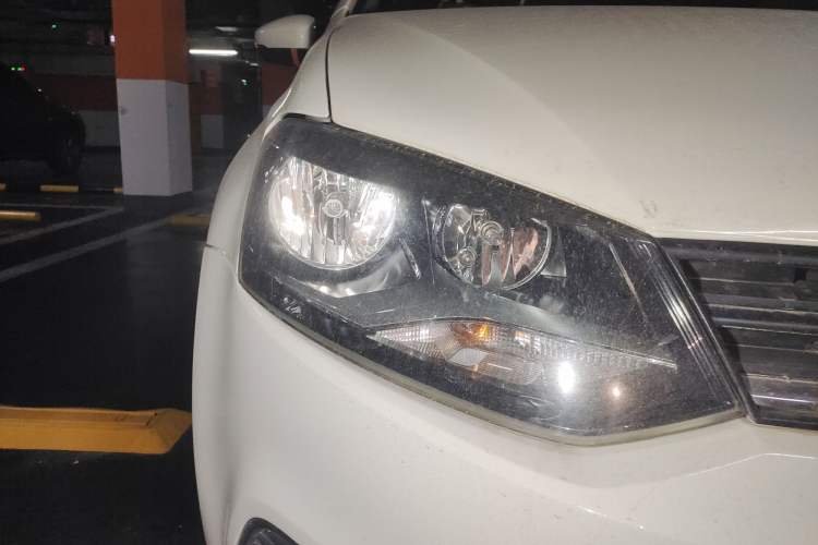 Used Volkswagen Polo 2014 1.4L Manual Fashion Edition
