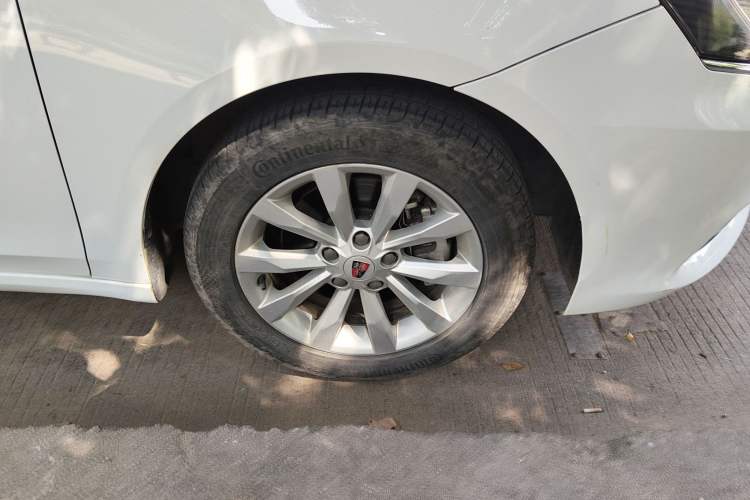 Used Roewe i6 2017 20T Automatic Internet Smart Edition
