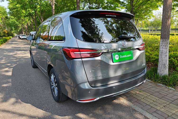 Used Buick GL8 2021 Land Cruiser Executive Class 652T Luxury Model
