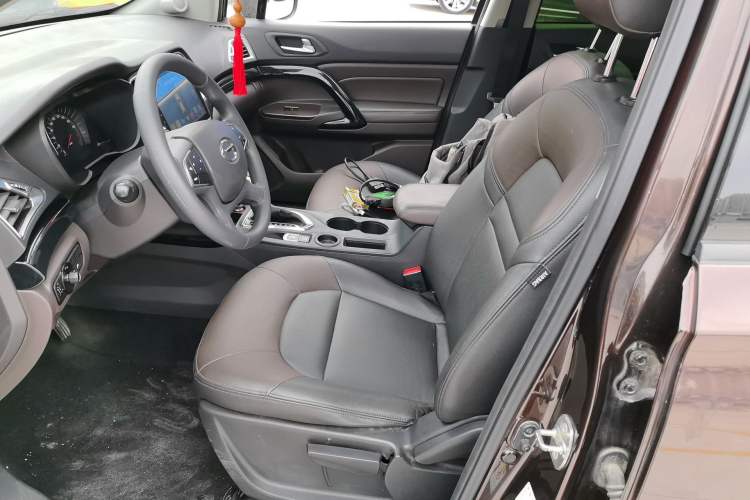 Used GAC Trumpchi GS4 2017 235T Automatic Two-Wheel Drive Elite Edition Left Front Seat