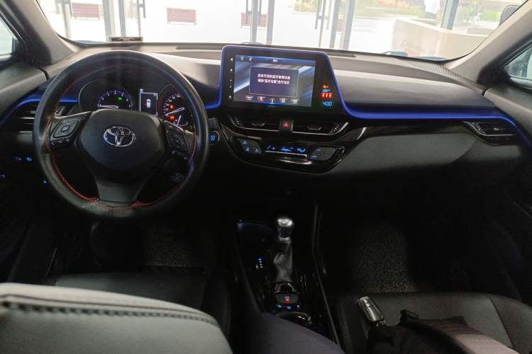 Used Toyota IZOA 2018 2.0L Yichi Version China VI Standard Center Console