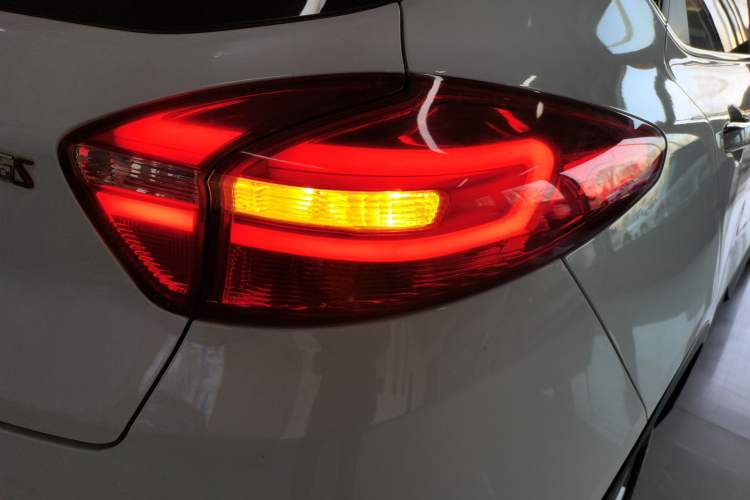 Used Geely Auto Emgrand GS 2018 Sport Edition 1.4T Manual LingShang Model Right Rear Taillight