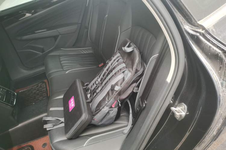 Used Volkswagen Passat New Energy 2022 430 PHEV Hybrid Luxury Edition Left Rear Seat