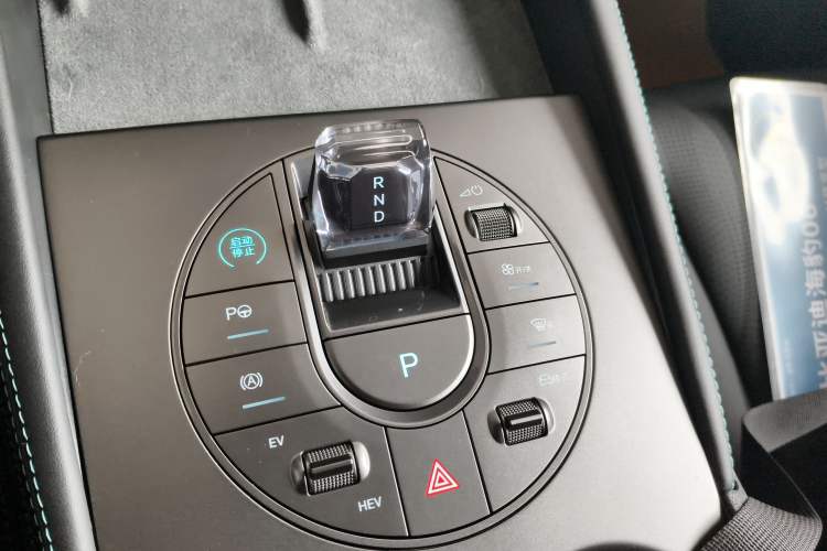 Used BYD Seal 06 New Energy 2025 DM-i Smart Drive 120KM Deluxe Model Gear Lever