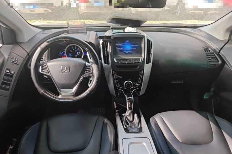 Used Luxgen U6 SUV 2014 2.0T Flagship Edition Center Console