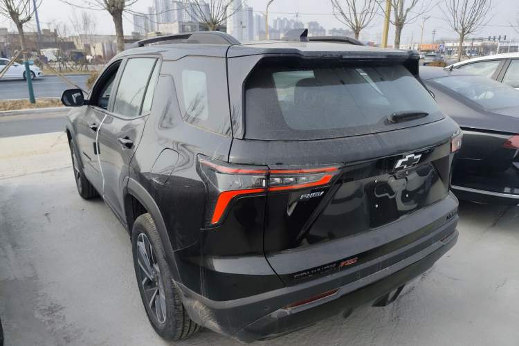 Used Chevrolet Equinox Plus 2024 102km RS Ultimate Edition Exterior 2