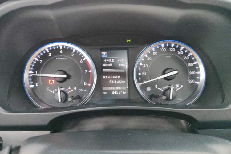 Used Toyota Highlander 2018 2.0T Four-Wheel Drive Knight Edition 7 Seats China VI Standard
