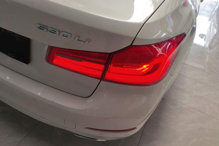 Used BMW 5 Series 2020 530Li Luxury Edition Premium Package
