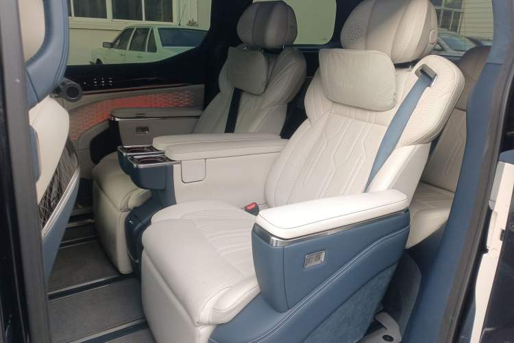 Used Zeekr 009 2022 WE Edition
