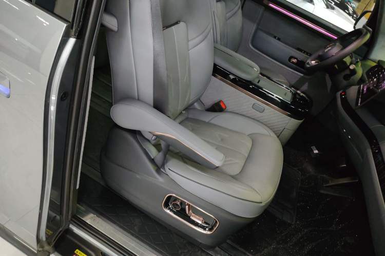 Used Zeekr MIX 2025 Intelligent Driving Version