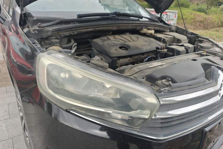 Used Citroen C4 Sega 2016 1.6L Manual Luxury Model Right Front Headlight