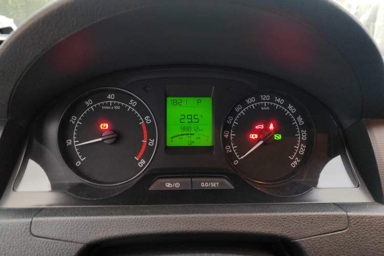 Used Skoda Rapid Spaceback 2014 1.4TSI DSG Enjoyment Edition Instrument Cluster