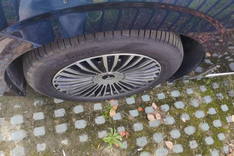 Used VOYAH Dream 2025 PHEV Four-Wheel-Drive Flagship Kunpeng Edition