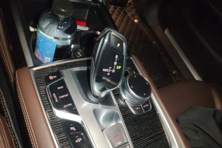 Used BMW 7 Series 2018 740Li M Sport Package Leading Model Gear Lever