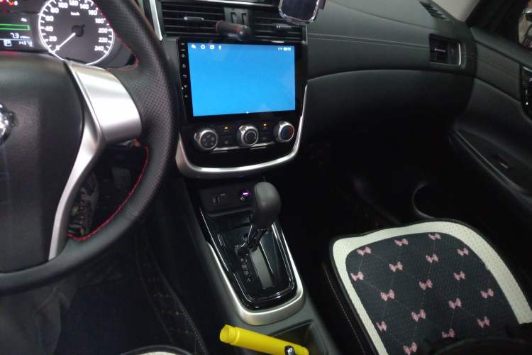 Used Nissan Tiida 2024 1.6L CVT Cool Dynamic Edition Audio And AC Panel